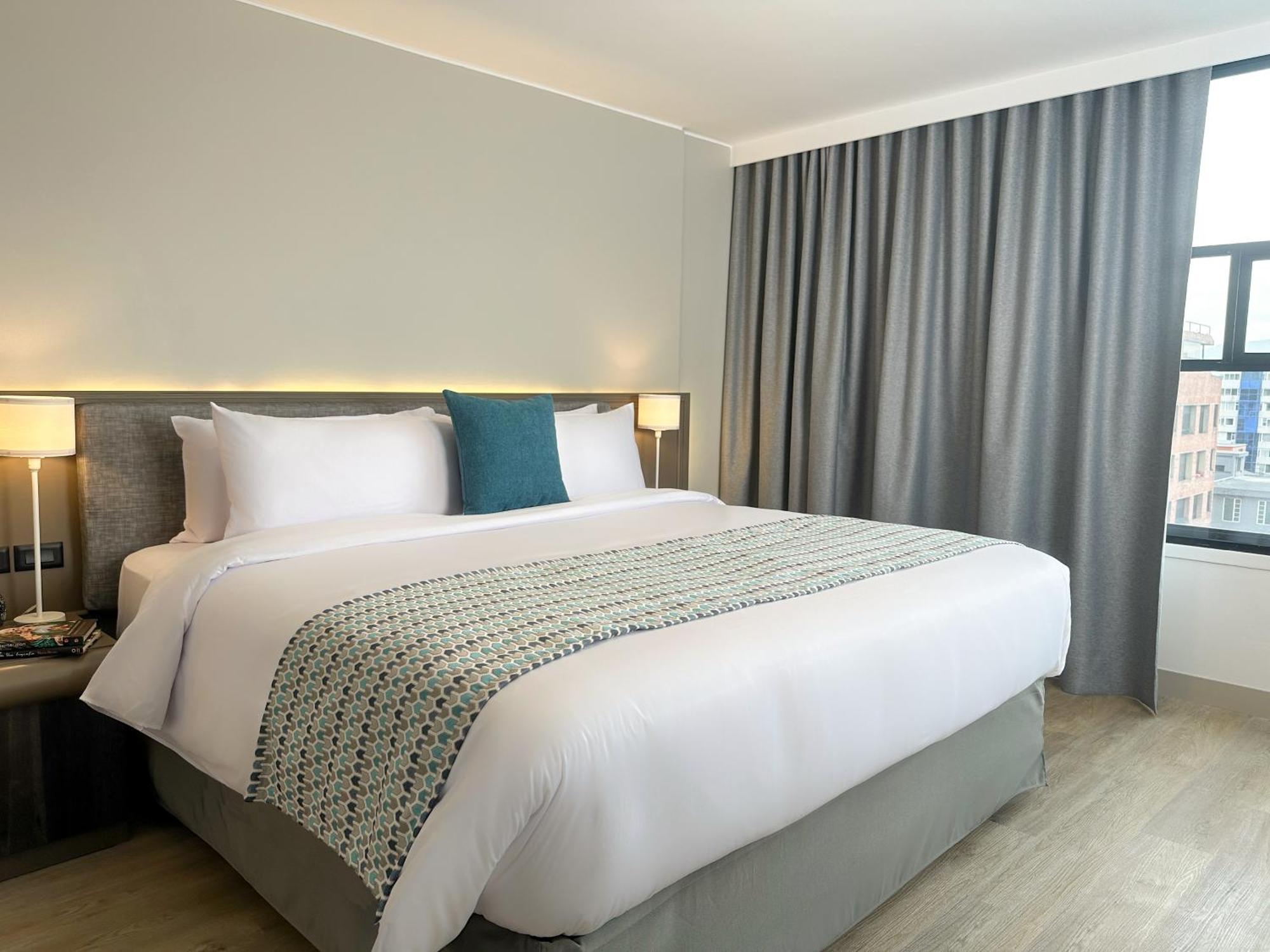 מלון La Quinta By Wyndham קיטו מראה חיצוני תמונה